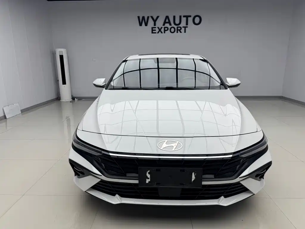Hyundai Elantra 2023