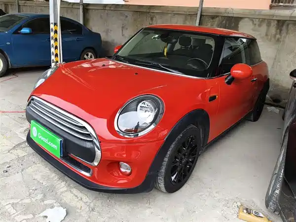 MINI MINI 2018