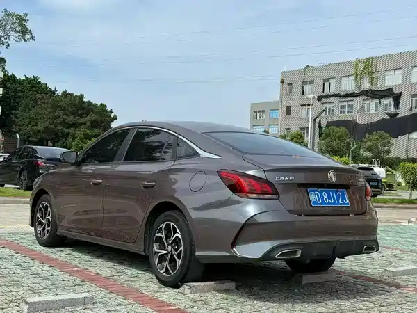 MG MG5 2021