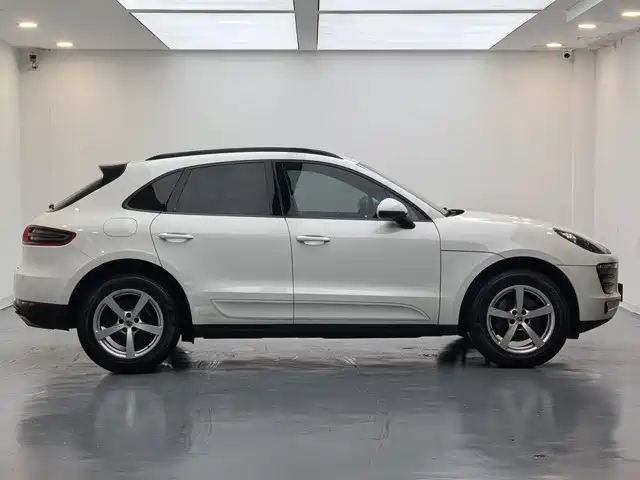 Porsche Macan 2016 — фото 8