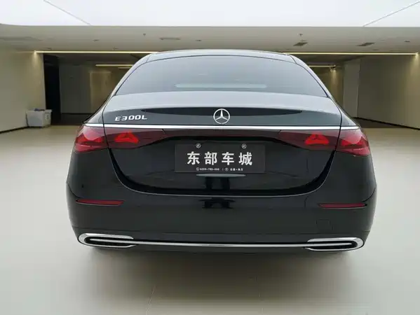 Mercedes-Benz E-Class 2024