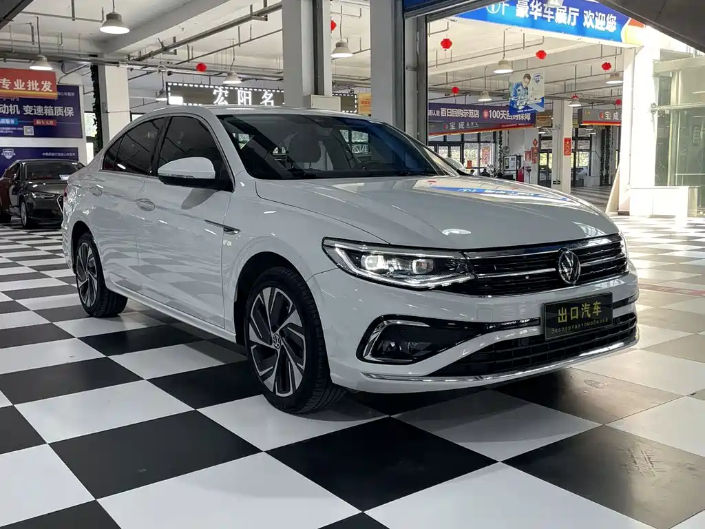 Volkswagen Bora 2023