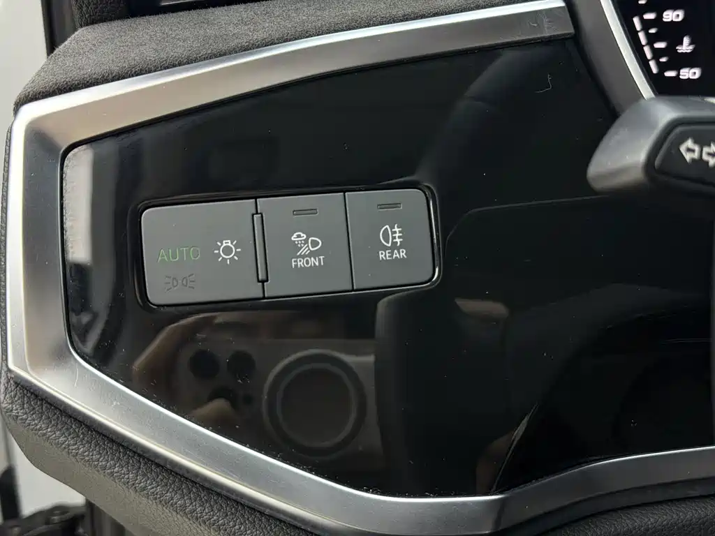 Audi Q3 2022 — фото 14