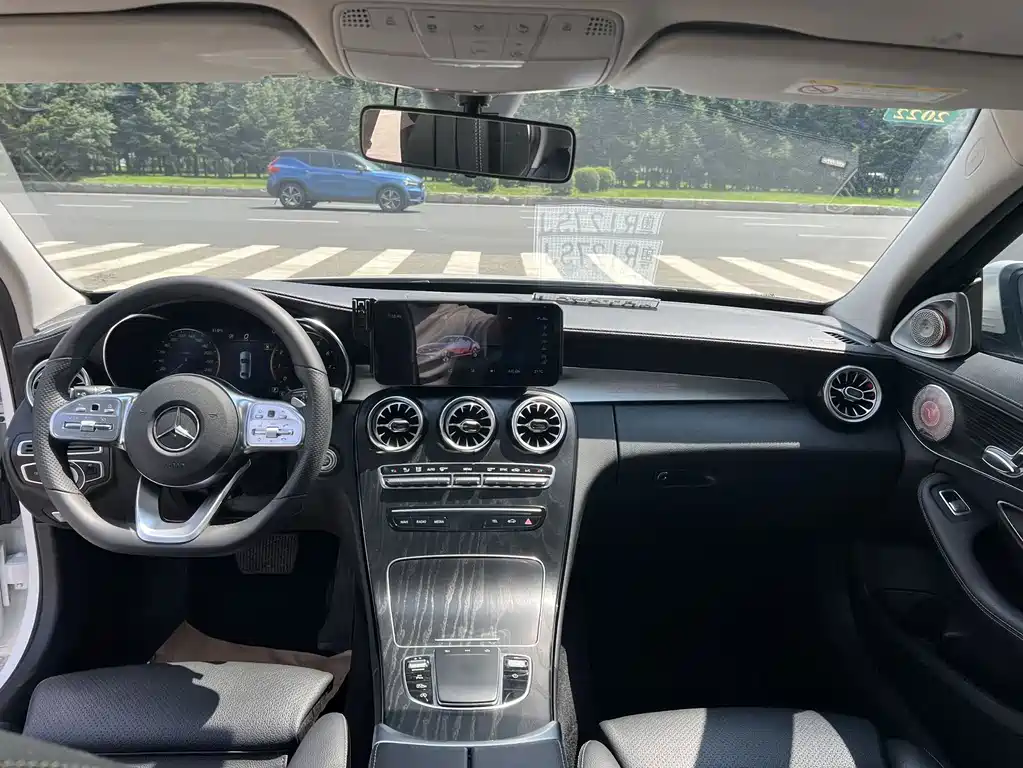 Mercedes-Benz C-Class 2020 — фото 9