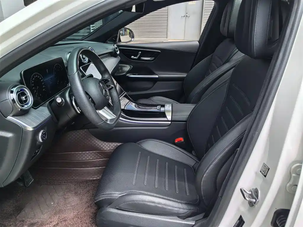 Mercedes-Benz C-Class 2022