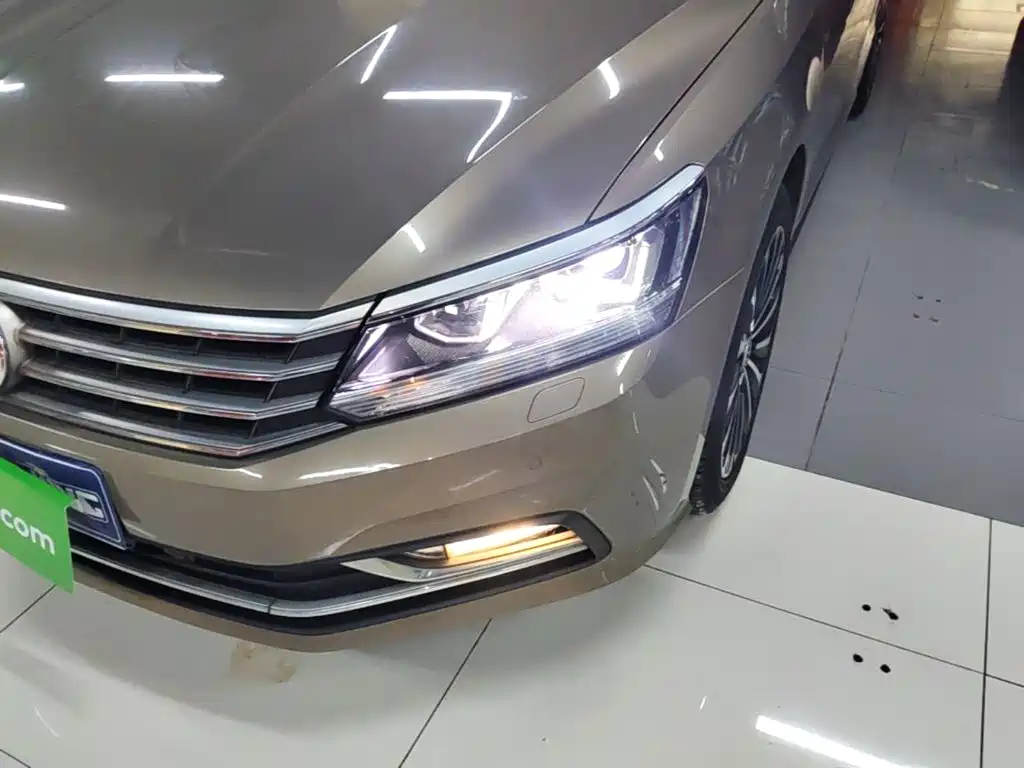 Volkswagen Passat 2016 — фото 24
