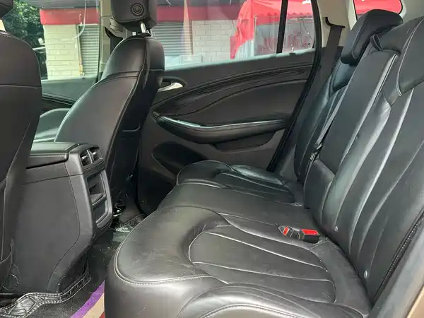 Buick Envision Plus 2018