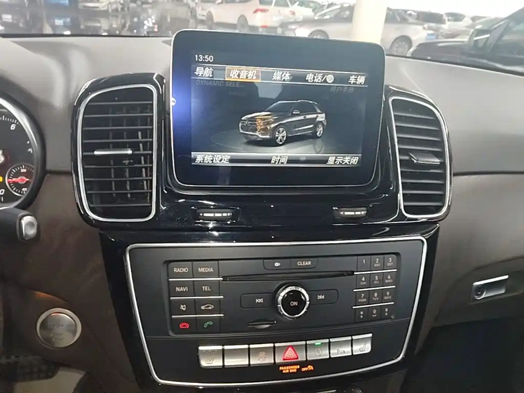 Mercedes-Benz GLE 2016 — фото 13