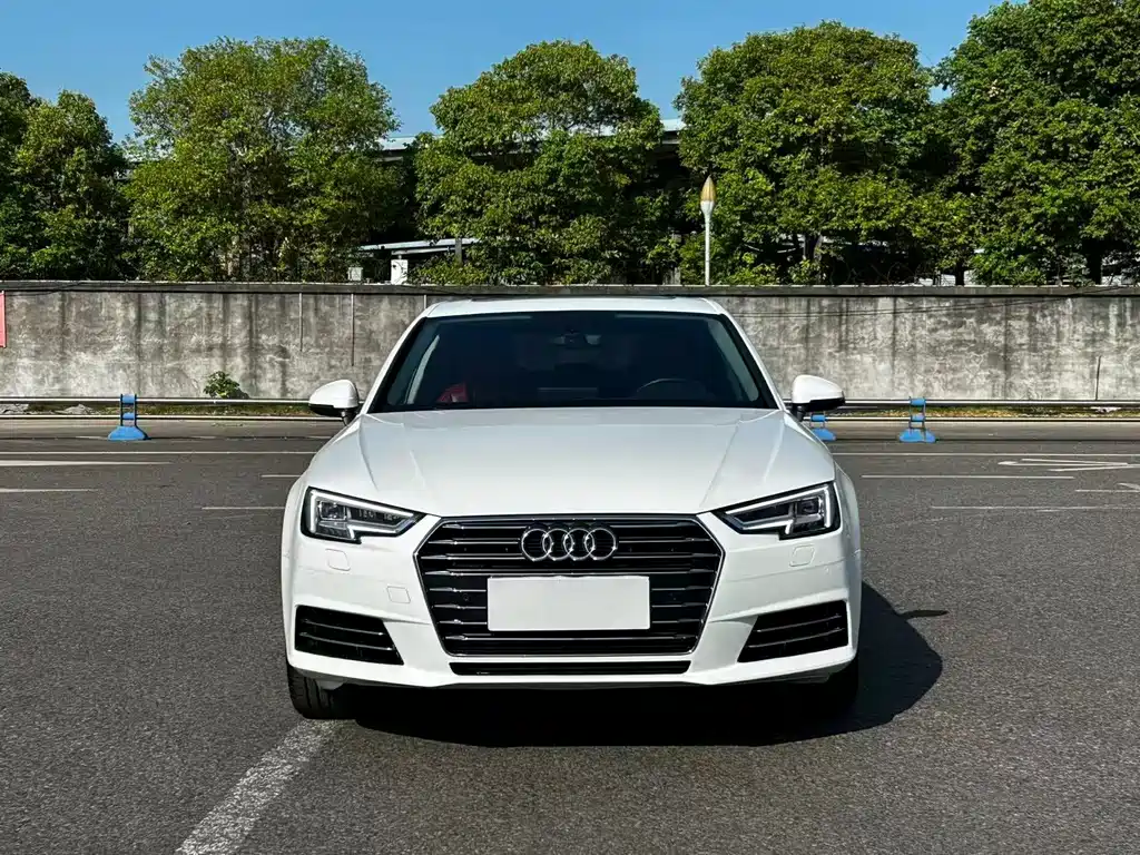 Audi A4L 2017 — фото 2