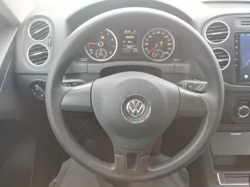 Volkswagen Tiguan 2019 — фото 11