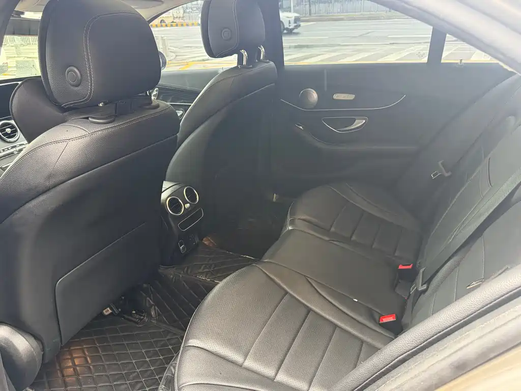 Mercedes-Benz C-Class 2020