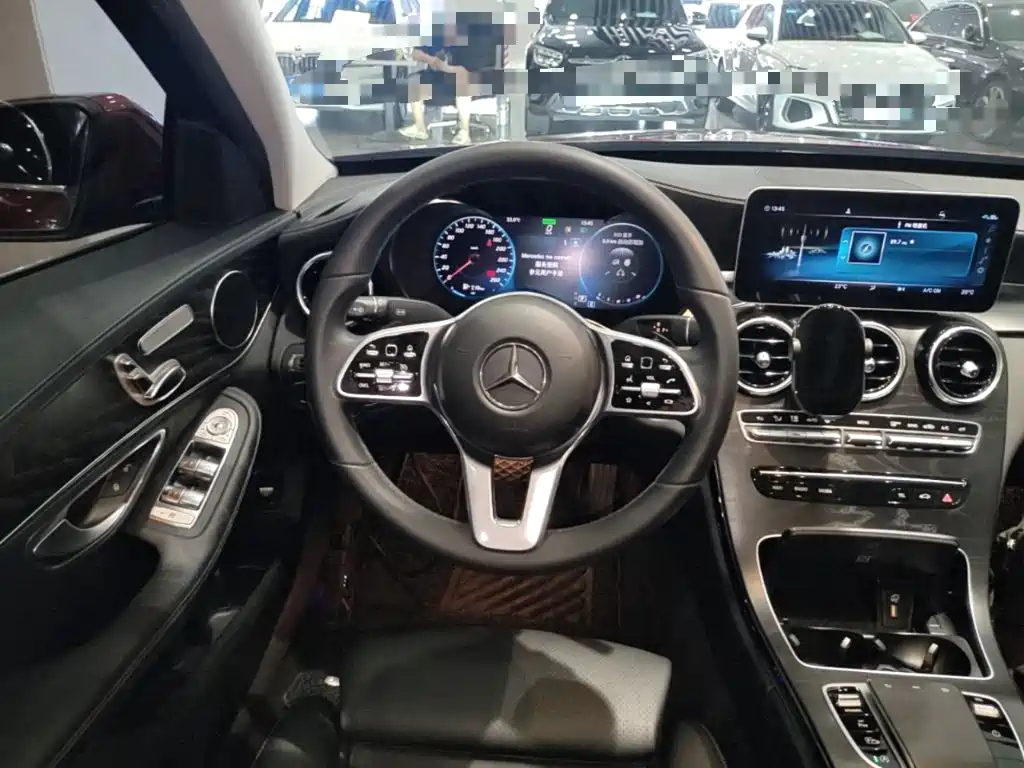Mercedes-Benz C-Class 2019 — фото 11
