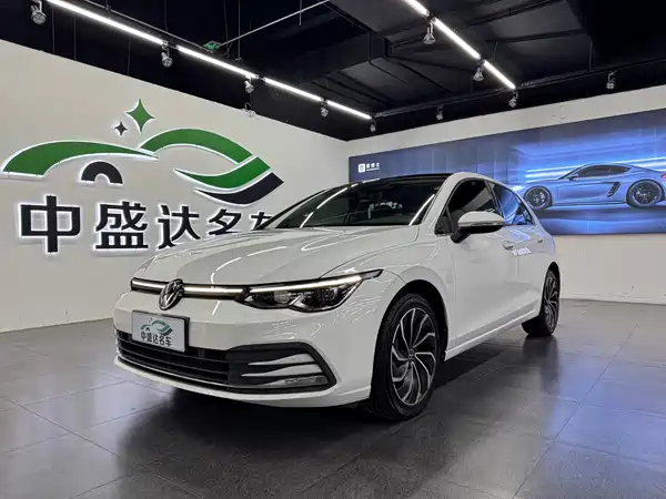 Volkswagen Golf 2021
