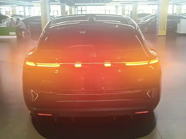 NIO ET5T 2025