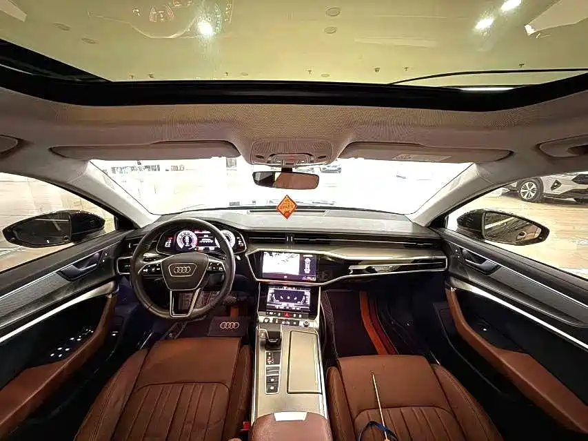 Audi A6L 2022