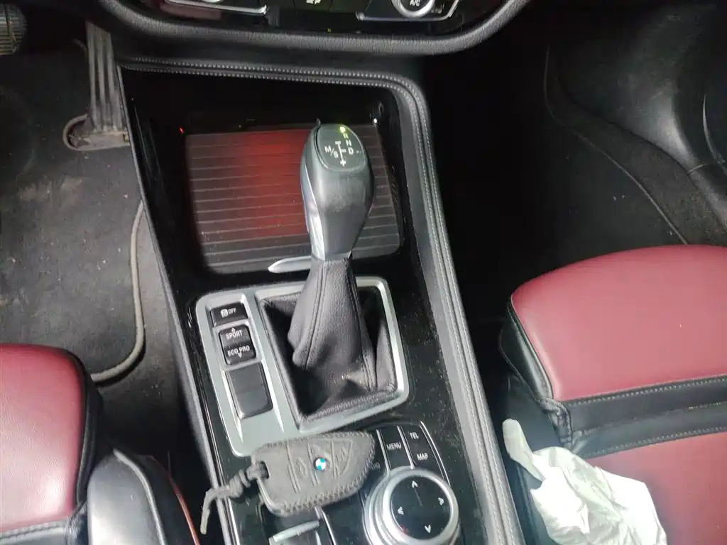BMW 1 Series 2017 — фото 14