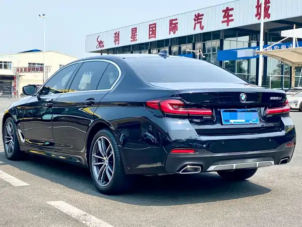 BMW 5 Series 2021