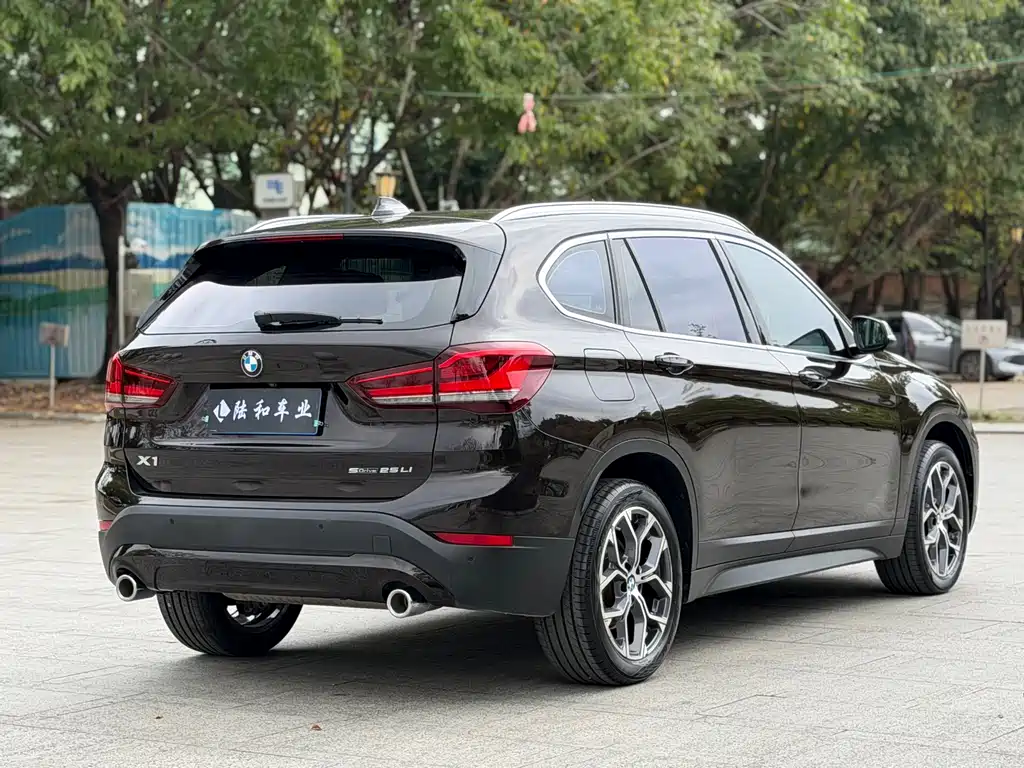BMW X1 2022 — фото 22
