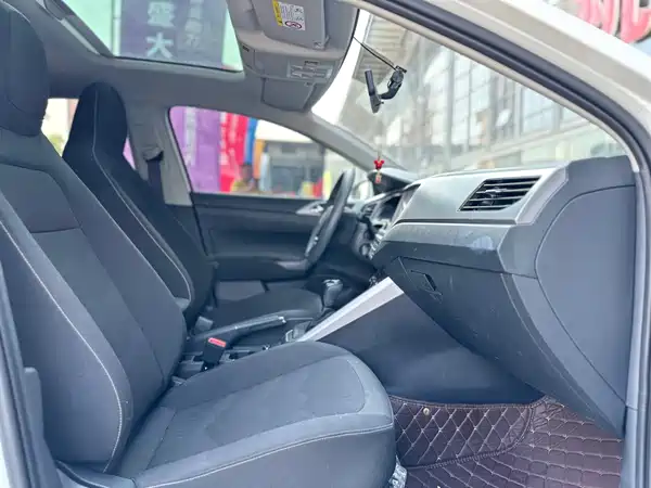 Volkswagen Polo 2021