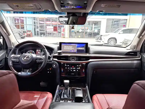 Lexus LX 2020