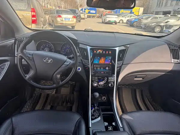 Hyundai Sonata 2015