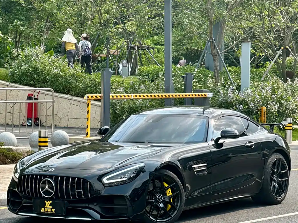 Mercedes-Benz AMG GT 2022 — фото 1