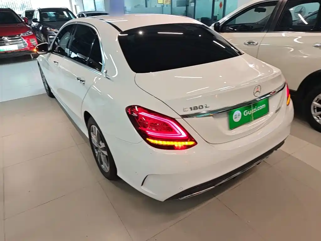 Mercedes-Benz C-Class 2019