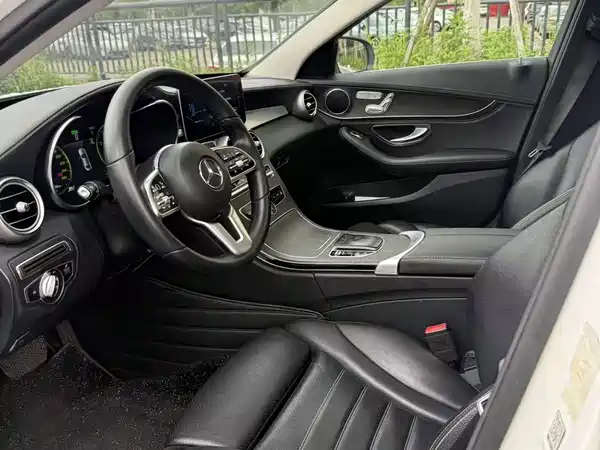 Mercedes-Benz C-Class 2019