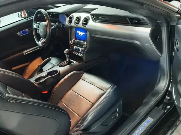 Ford Mustang 2020