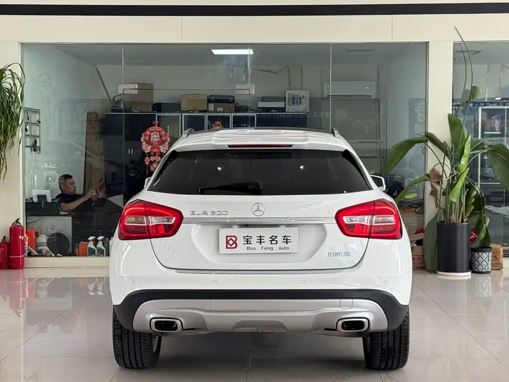 Mercedes-Benz GLA 2016 — фото 12