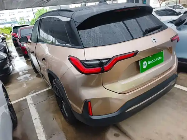NIO ES6 2021