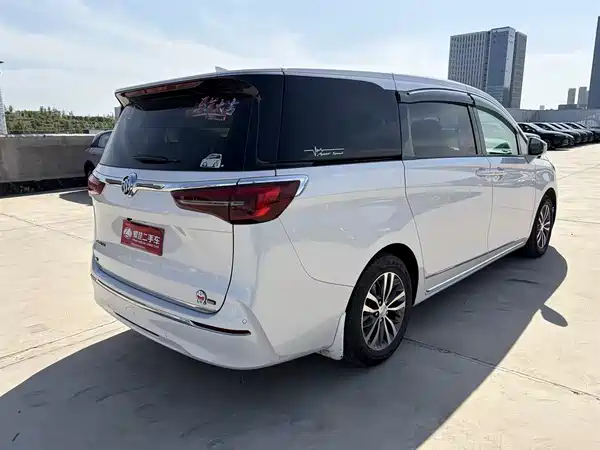 Buick GL8 2023