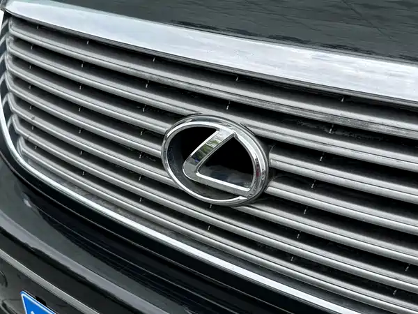 Lexus LS 2005