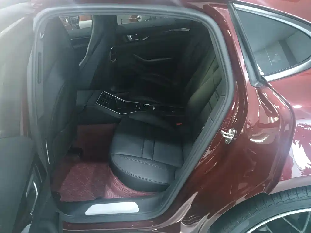 Porsche Panamera 2022