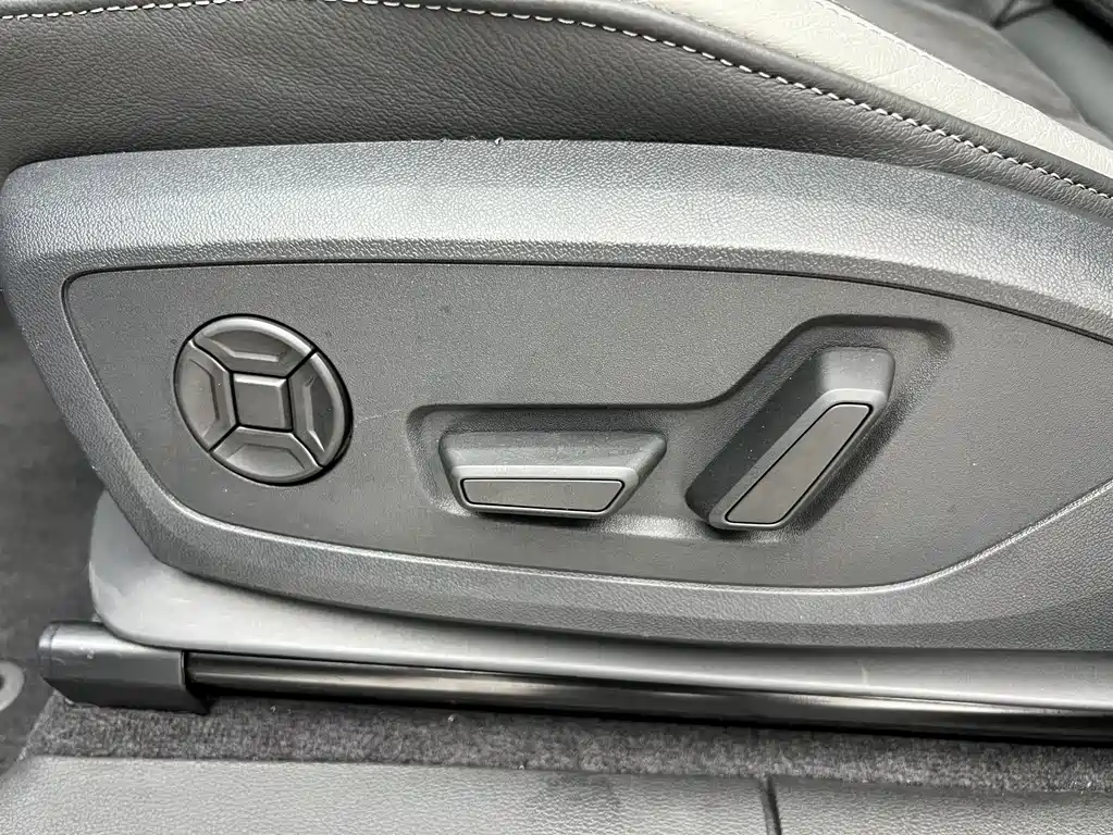 Audi Q3 2023 — фото 9