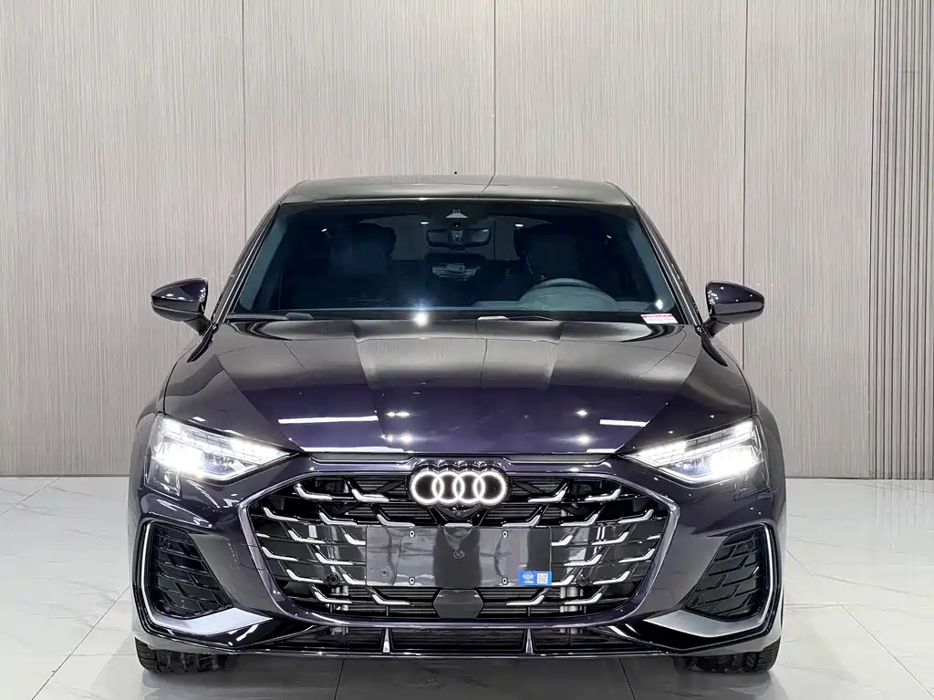 Audi A3 2025 — фото 2