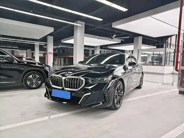 BMW 5 Series 2024