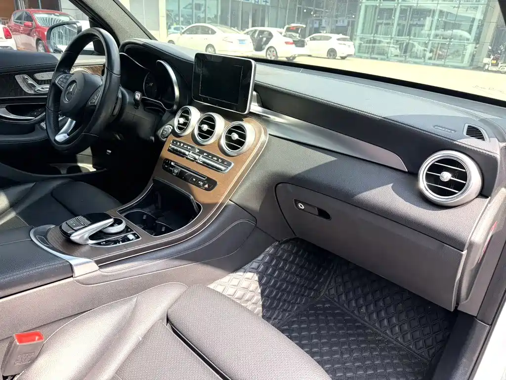 Mercedes-Benz GLC 2017