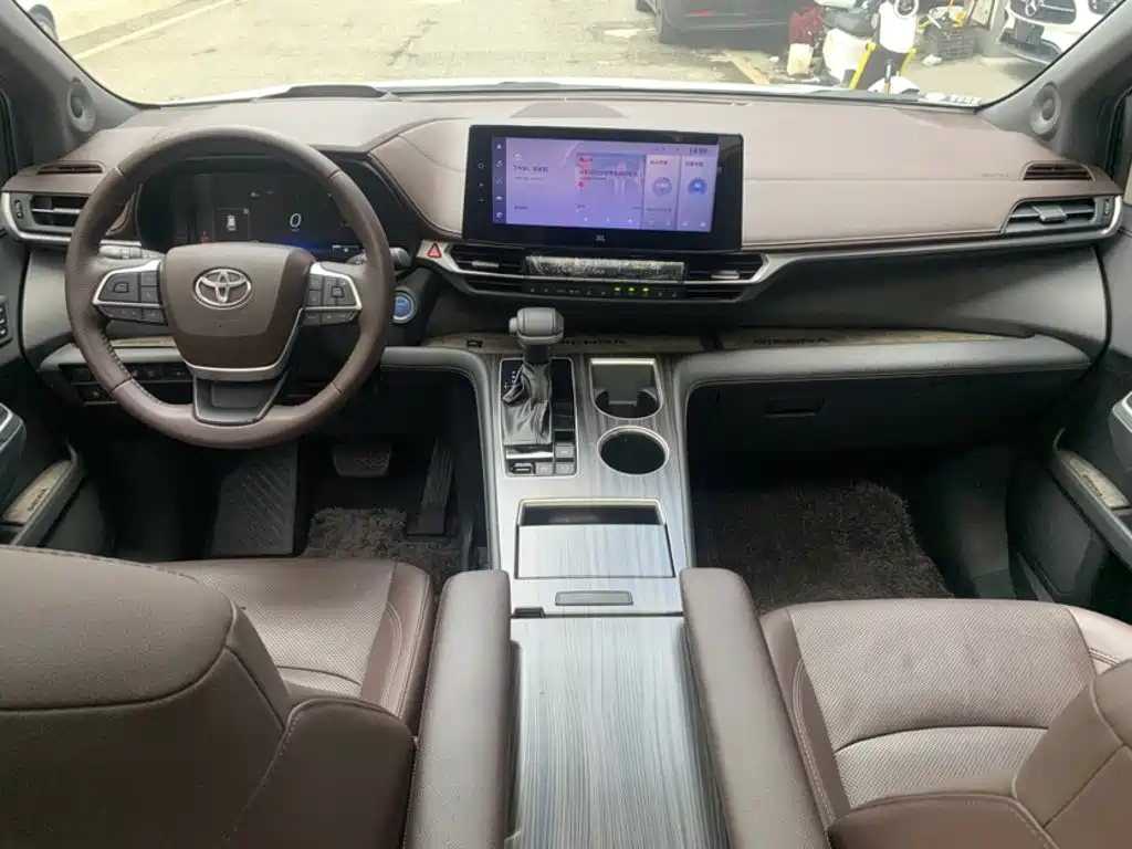 Toyota Sienna 2022
