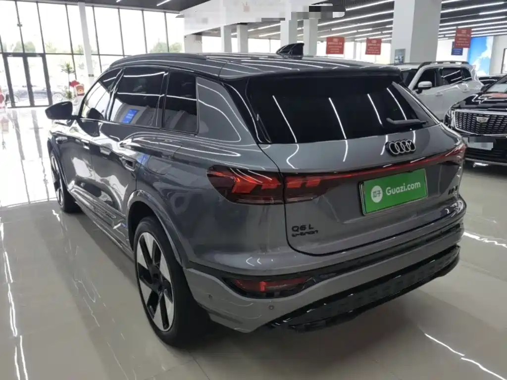 Audi Q6L e-tron 2025