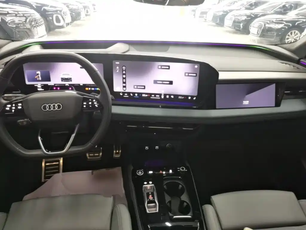 Audi Q6L e-tron 2025 — фото 10