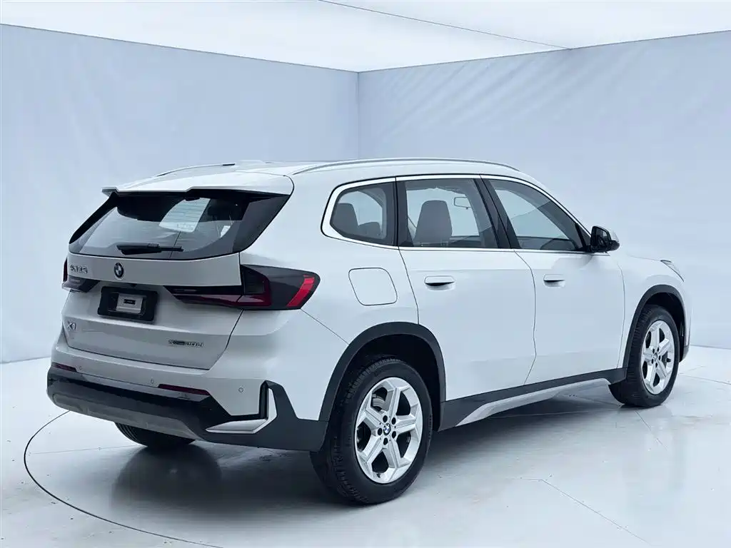 BMW X1 2024 — фото 6