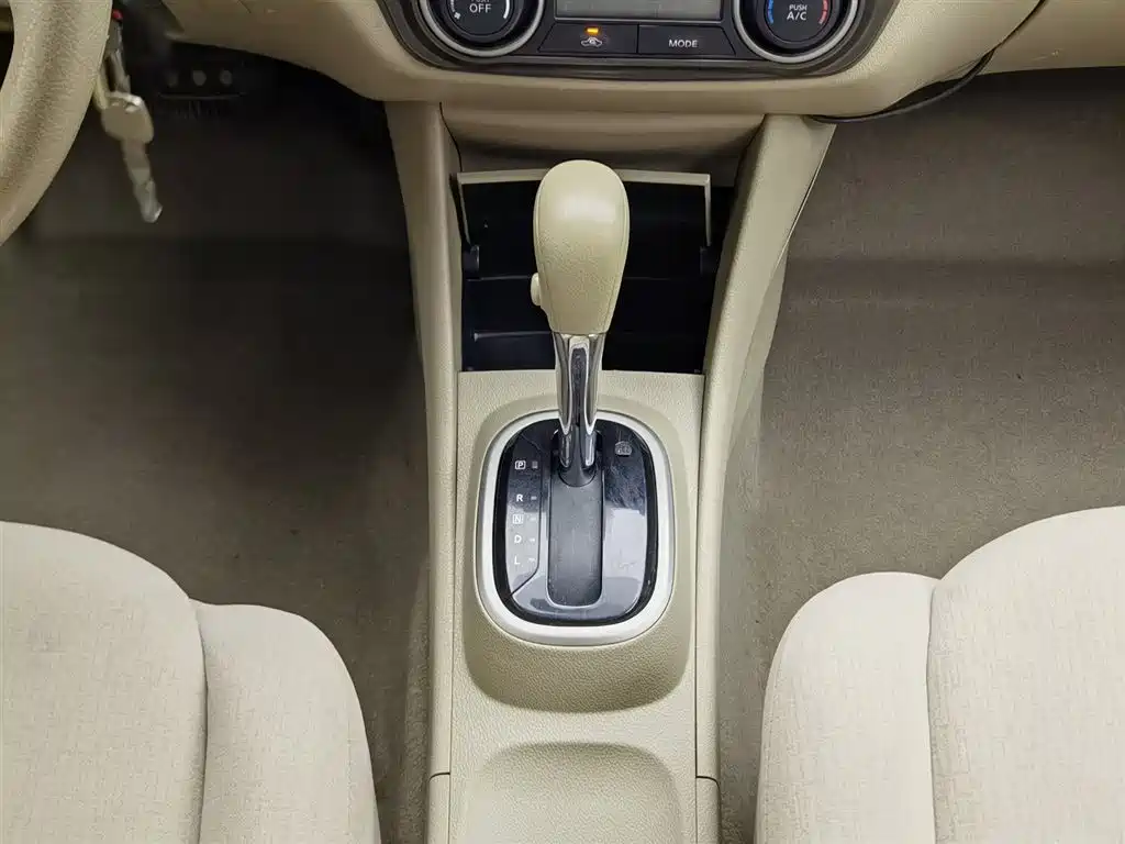 Nissan Sylphy 2019 — фото 13