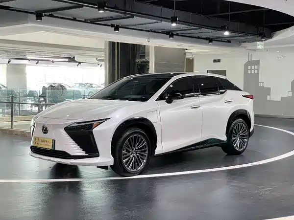 Lexus RZ 2023