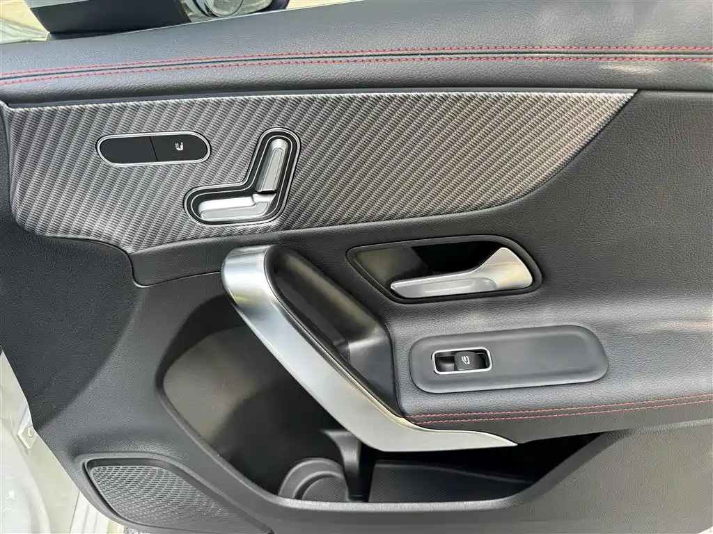 Mercedes-Benz A-Class 2025 — фото 29