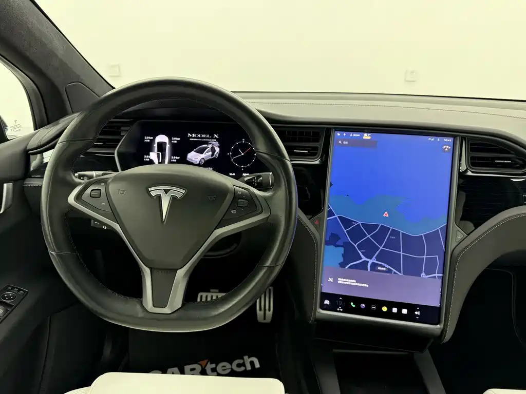 Tesla Model X 2020 — фото 24