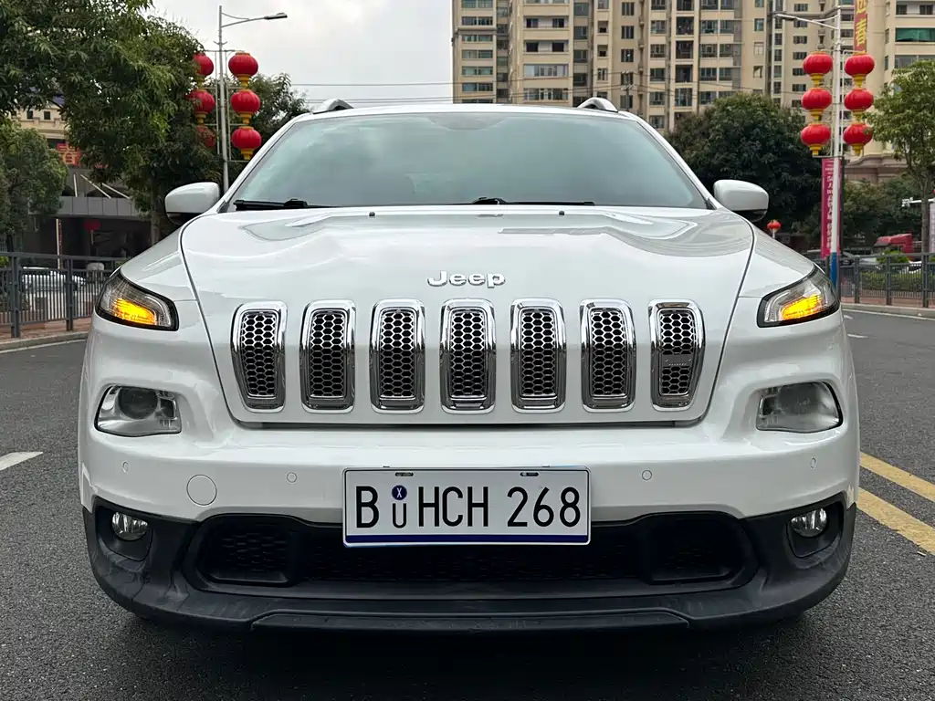 Jeep Cherokee 2016 — фото 2