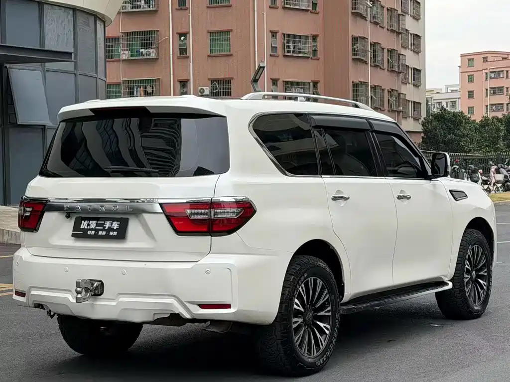 Nissan Patrol 2019 — фото 9