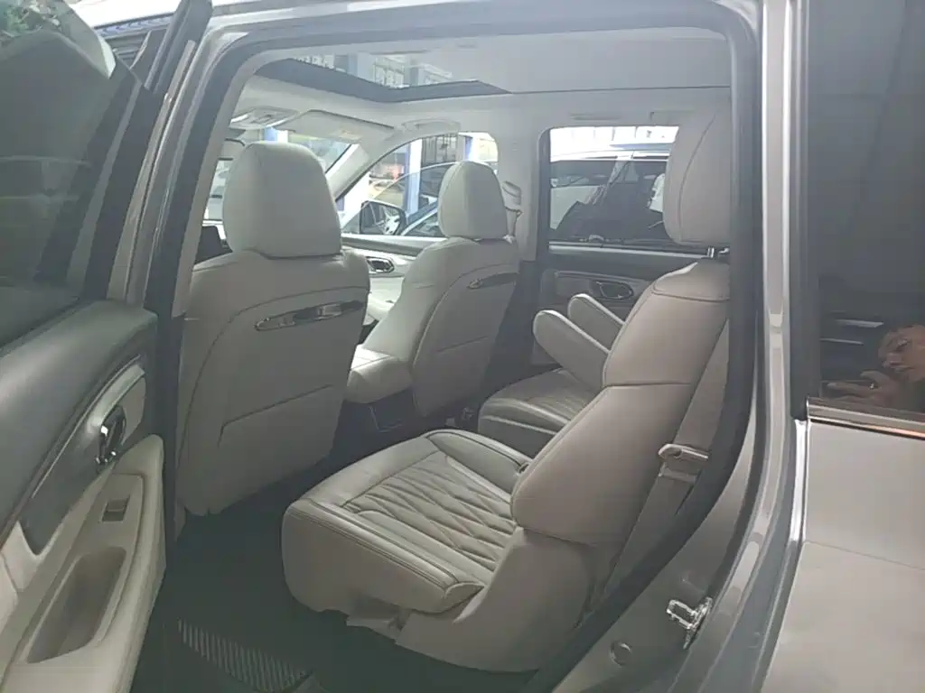 GAC Trumpchi GS8 2022 — фото 17