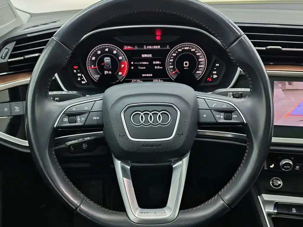 Audi Q3 2022 — фото 12